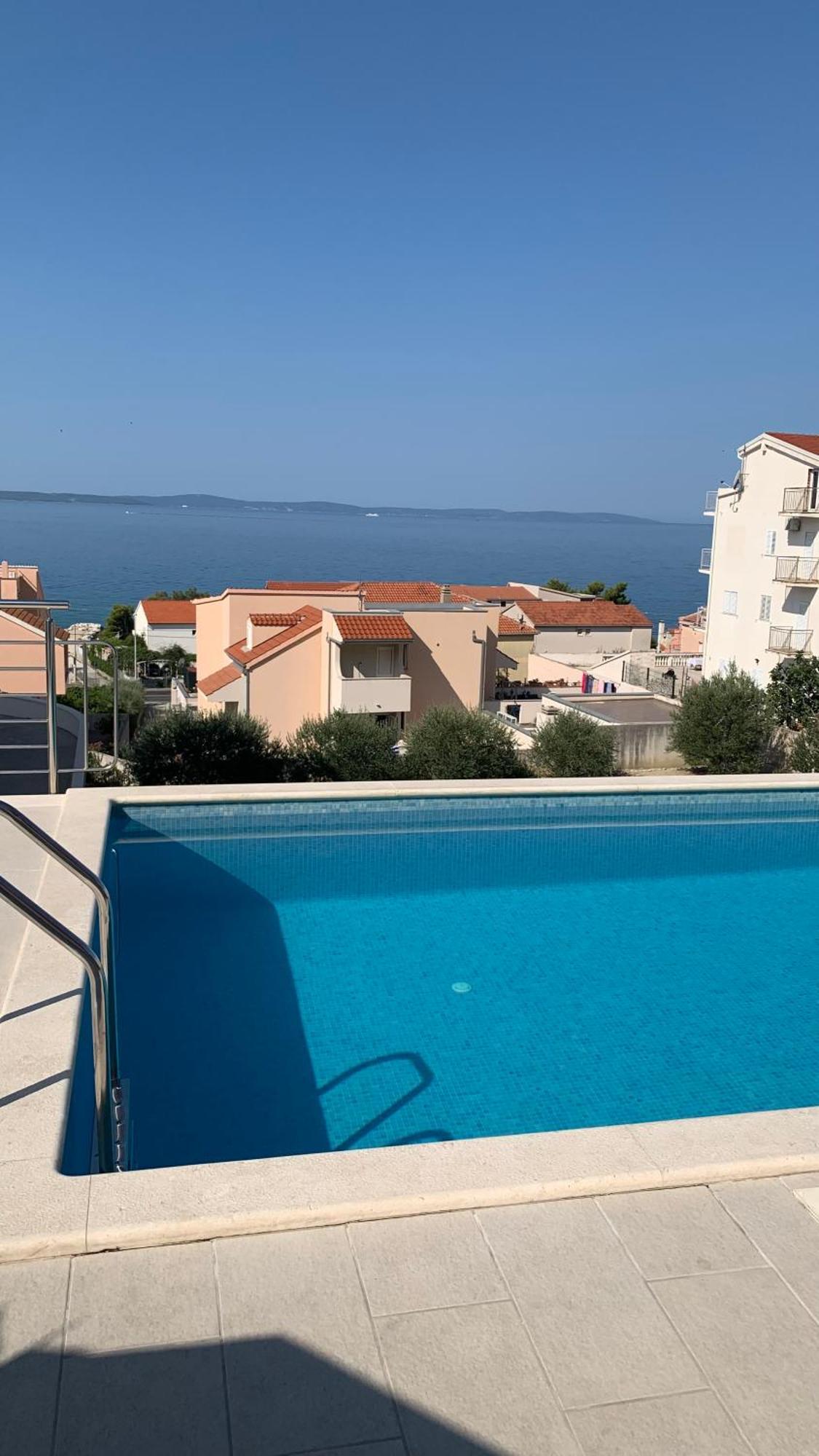 פודסטראנה Luxury Apartments Villa Lenka מראה חיצוני תמונה