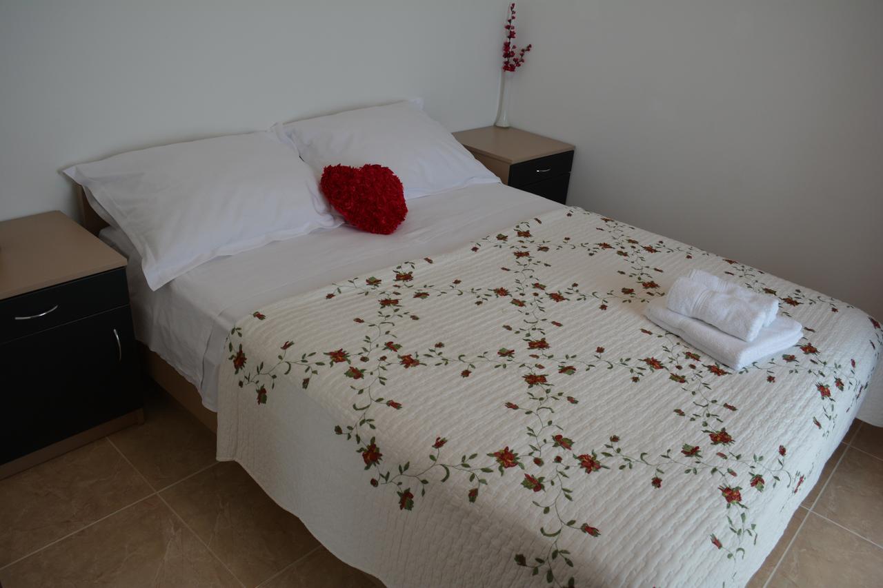פודסטראנה Luxury Apartments Villa Lenka מראה חיצוני תמונה